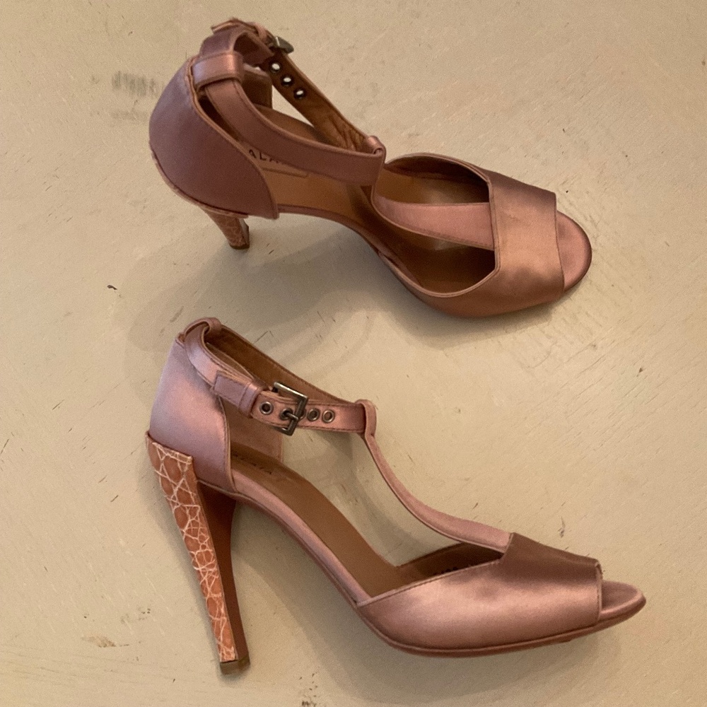 Alaia sandals heels size 38.5